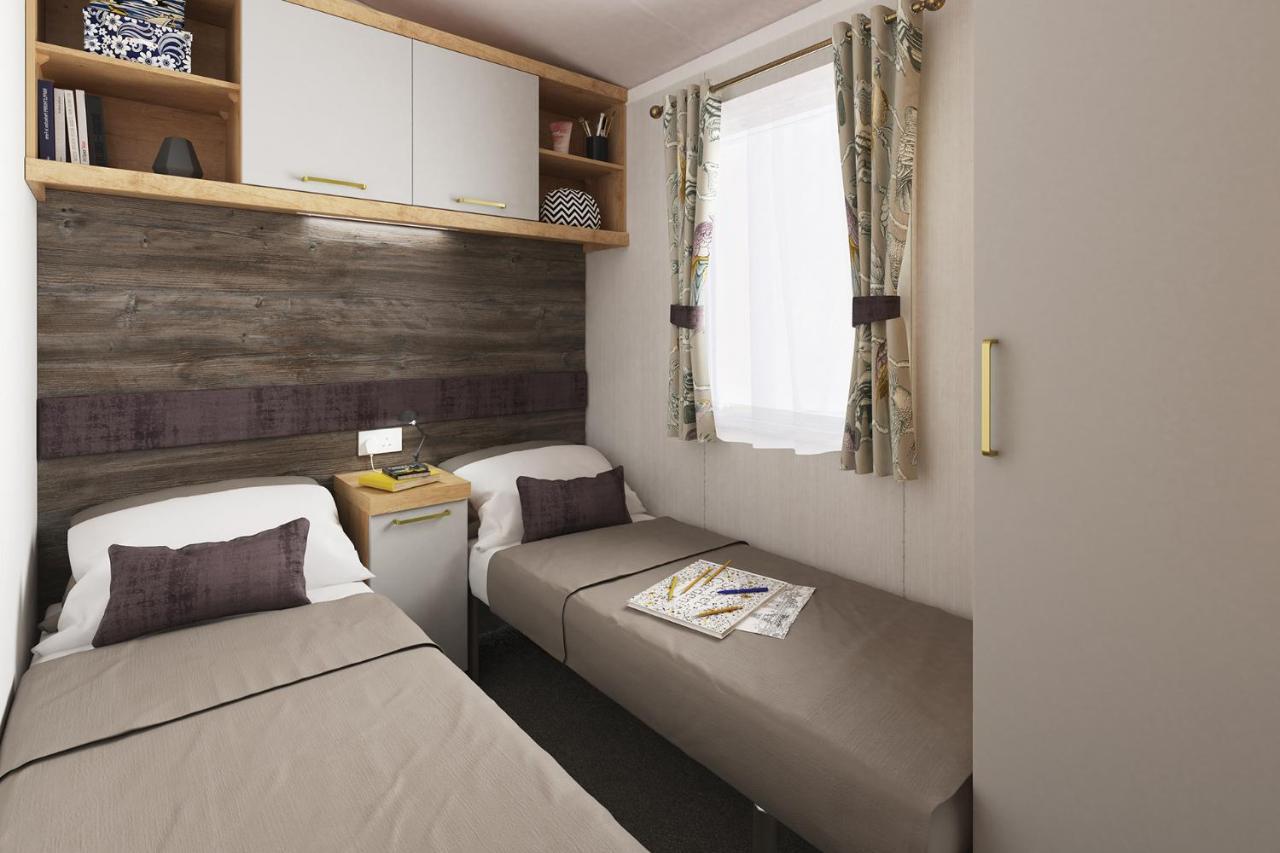 Maple Prestige Holiday Home Chapel Saint Leonards Exteriör bild
